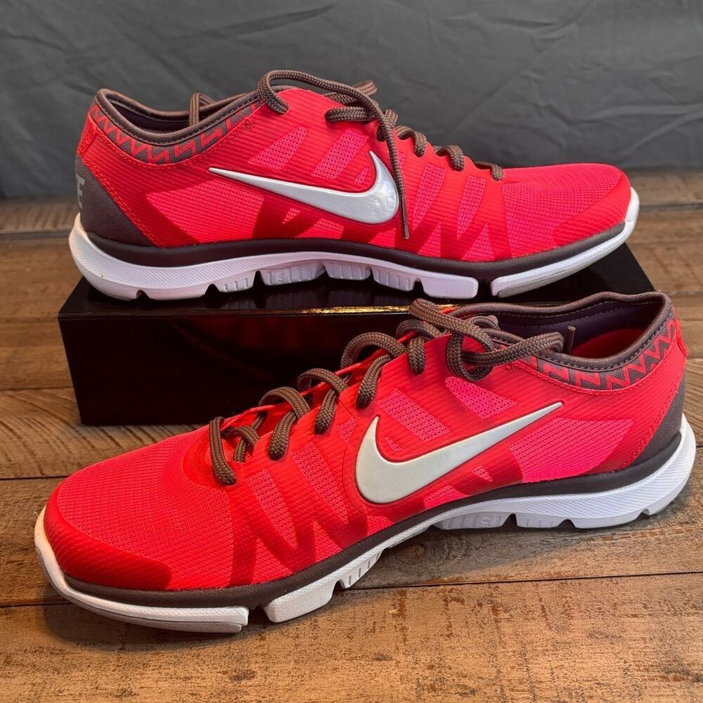 Nike Women's Flex Supreme Trainer Shoe Size 10 Red 683138-600 Athletic - Picture 2 of 6